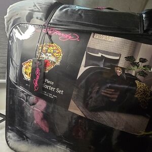 Ed Hardy 5piece King Satin comforter set Brand new